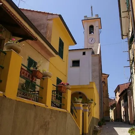 Dom wakacyjny Casa Vacanze Sara *