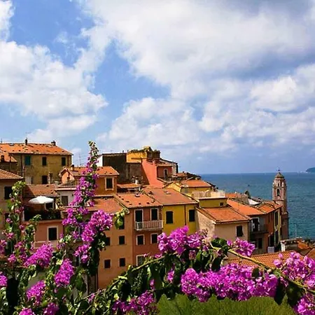 Casa Vacanze Sara 斯培西亚